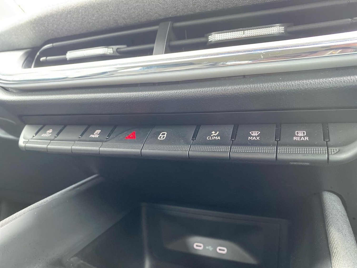 Used Skoda Enyaq 2025 for sale - 78060589: Photo 13