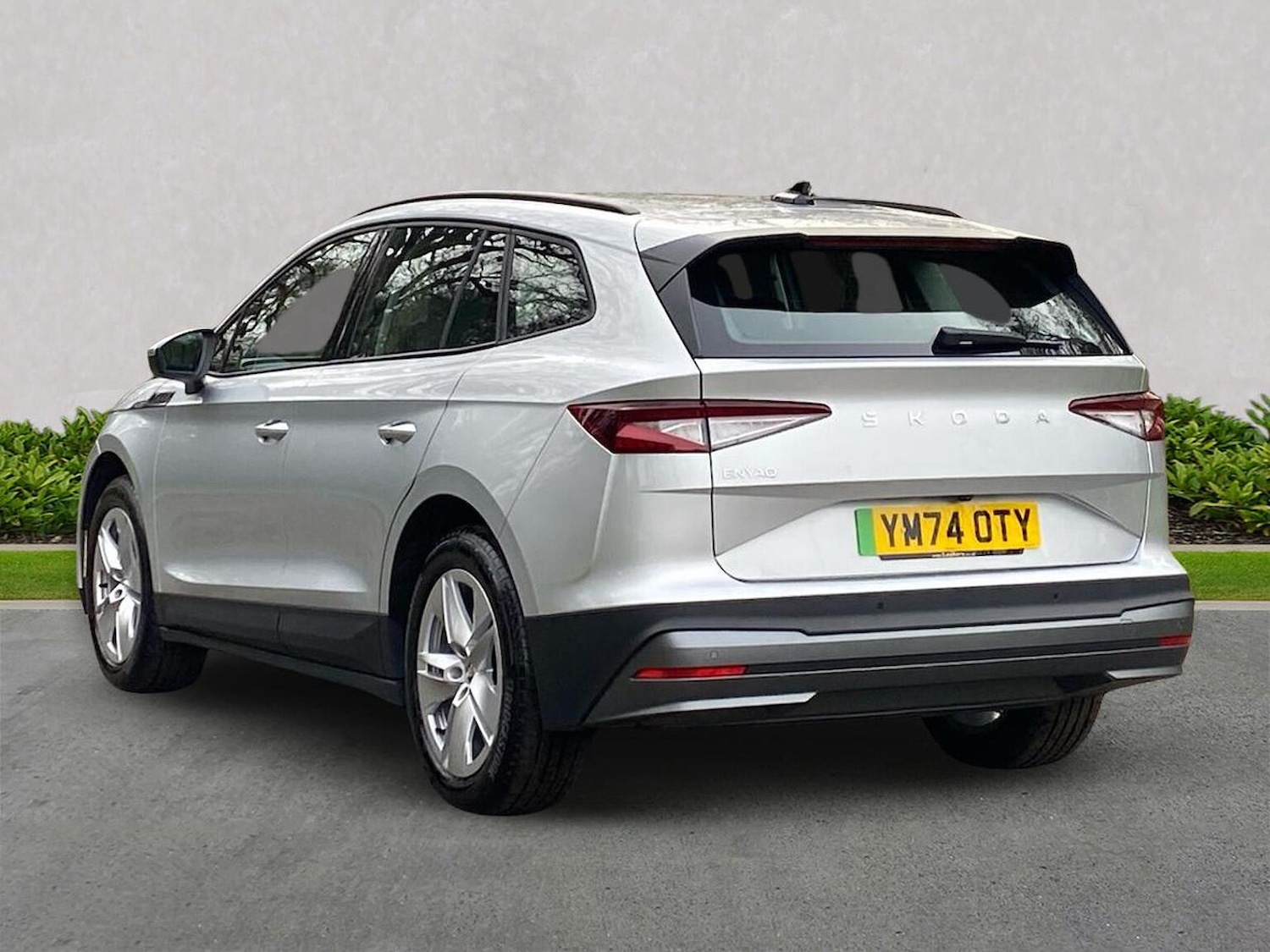 Used Skoda Enyaq 2025 for sale - 78060589: Photo 2