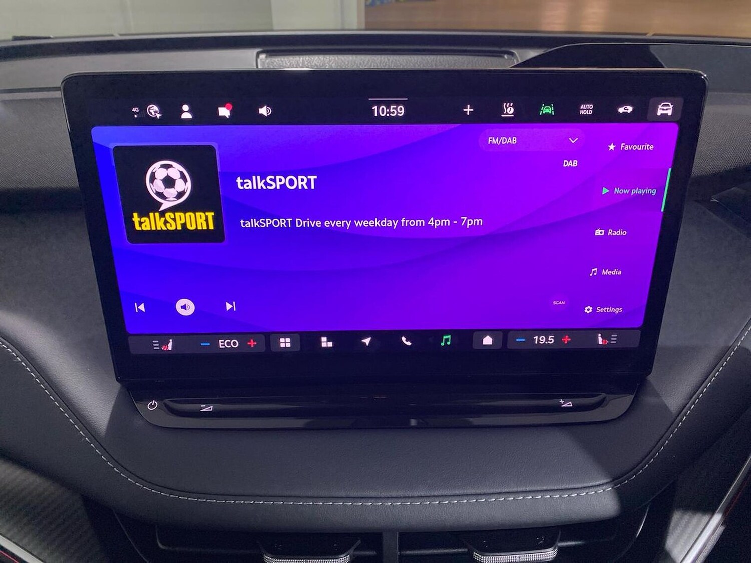 Used Skoda Enyaq 2025 for sale - 76430826: Photo 12