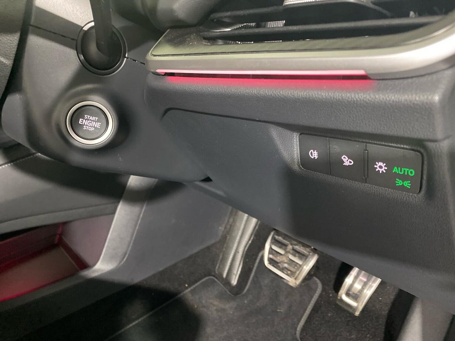 Used Skoda Enyaq 2025 for sale - 76430826: Photo 32