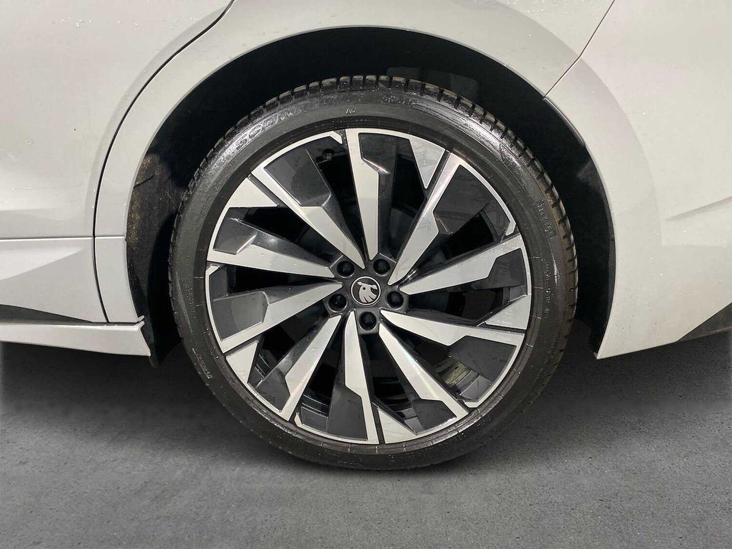 Used Skoda Enyaq 2025 for sale - 76430826: Photo 7