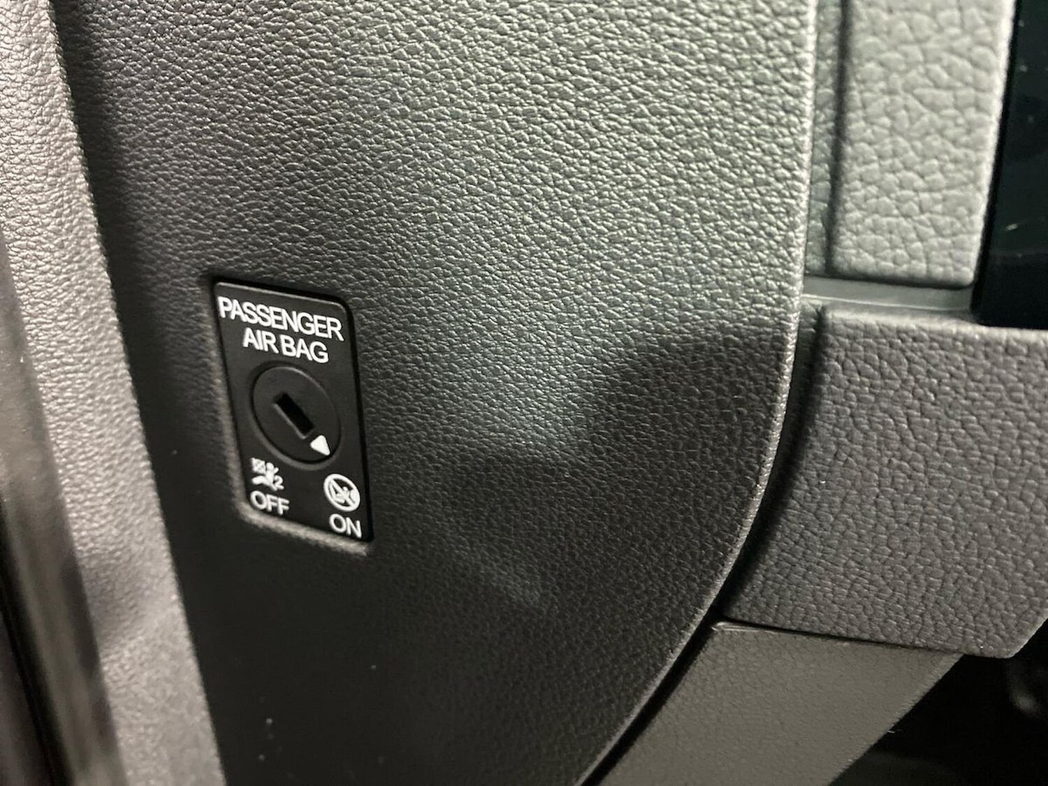 Used Skoda Karoq 2025 for sale - 77487363: Photo 32