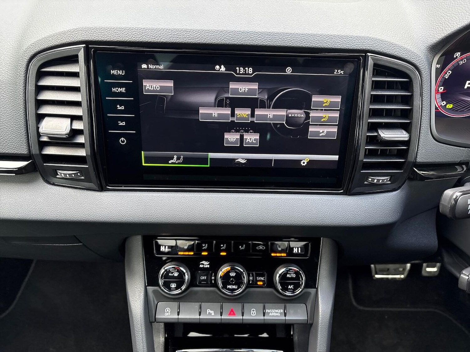 Used Skoda Karoq 2026 for sale - 77872115: Photo 13