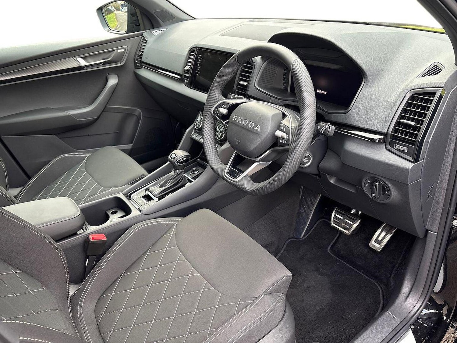 Used Skoda Karoq 2026 for sale - 77872115: Photo 16