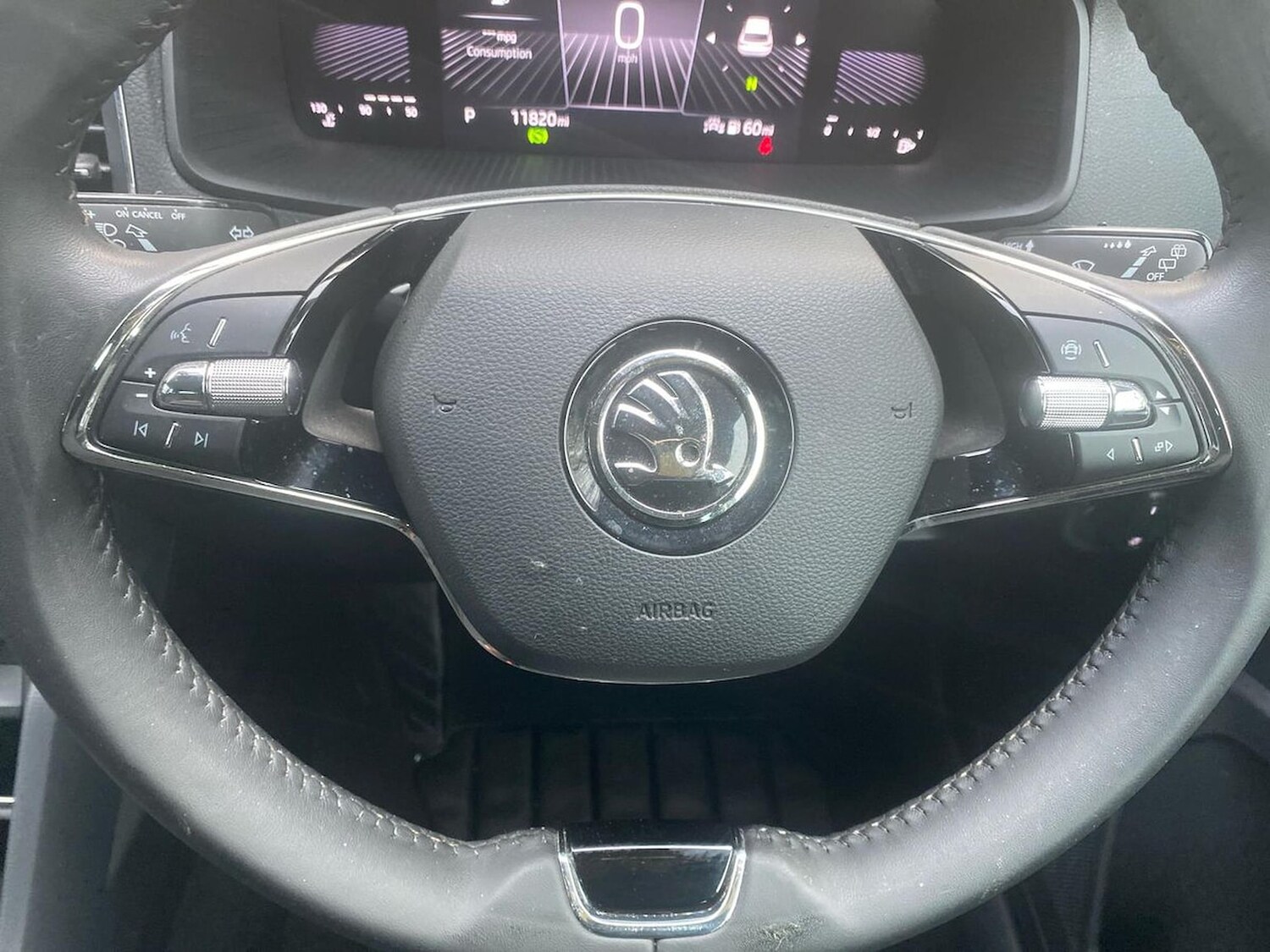 Used Skoda Karoq 2024 for sale - 77488427: Photo 26