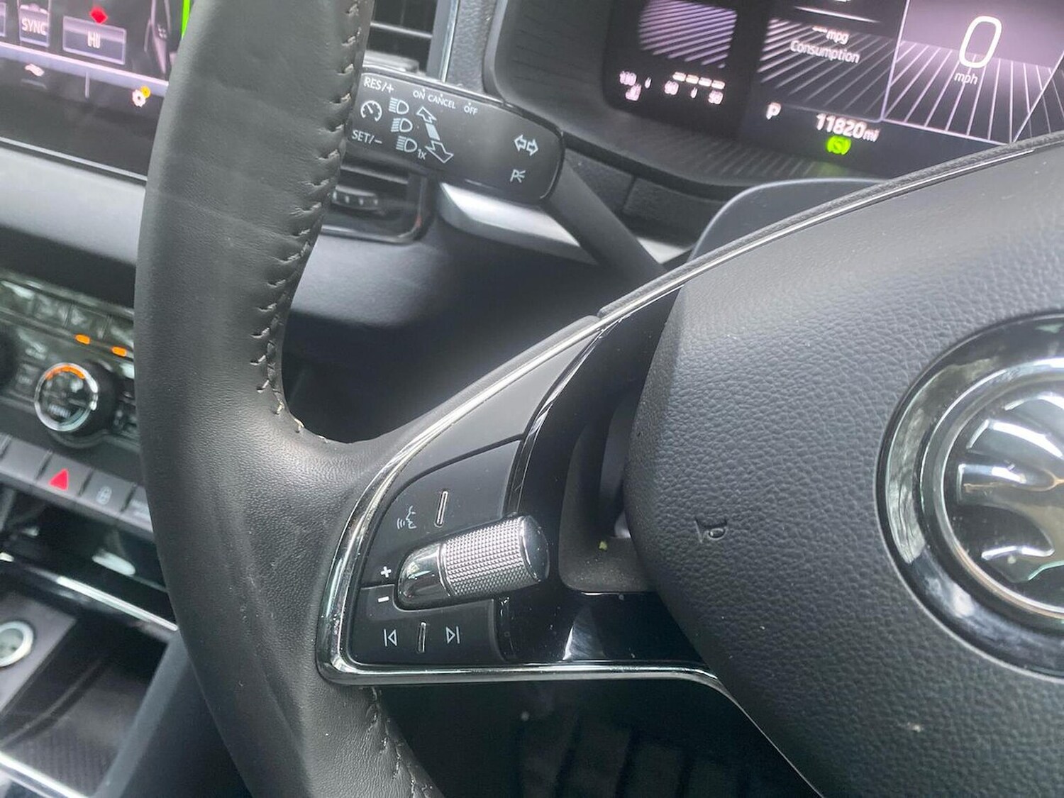 Used Skoda Karoq 2024 for sale - 77488427: Photo 29