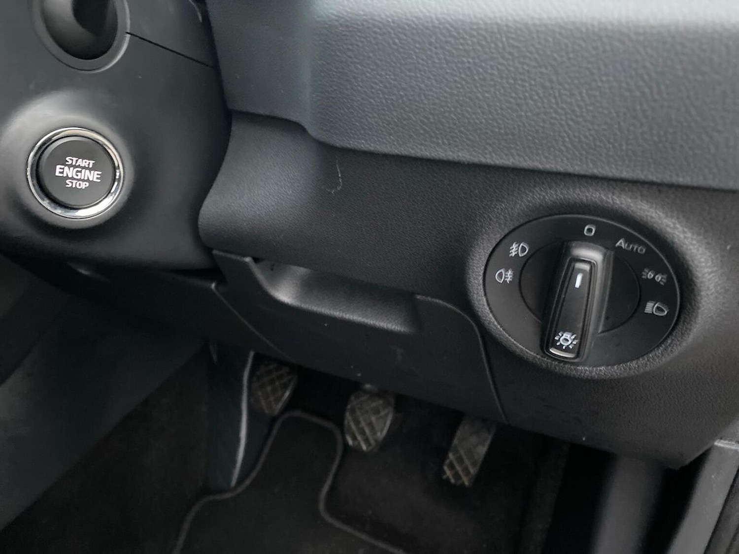 Used Skoda Karoq 2024 for sale - 76706411: Photo 36