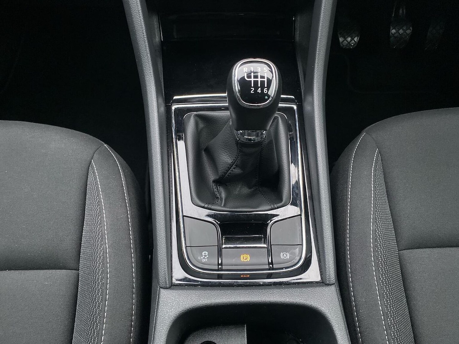 Used Skoda Karoq 2024 for sale - 76706411: Photo 37