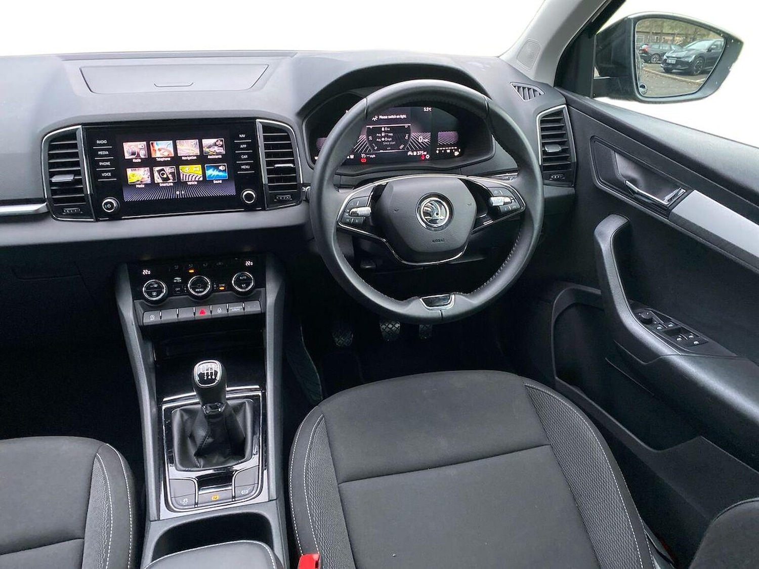 Used Skoda Karoq 2024 for sale - 76706411: Photo 9