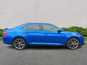 Used Skoda Superb 2023 for sale - 75436891: Photo
