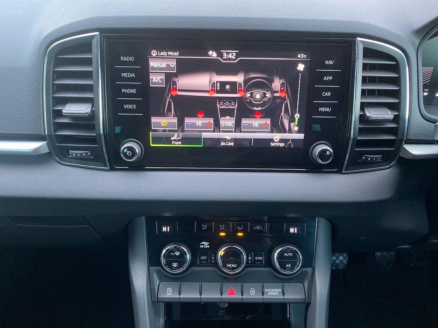 Used Skoda Karoq 2023 for sale - 76719323: Photo 12