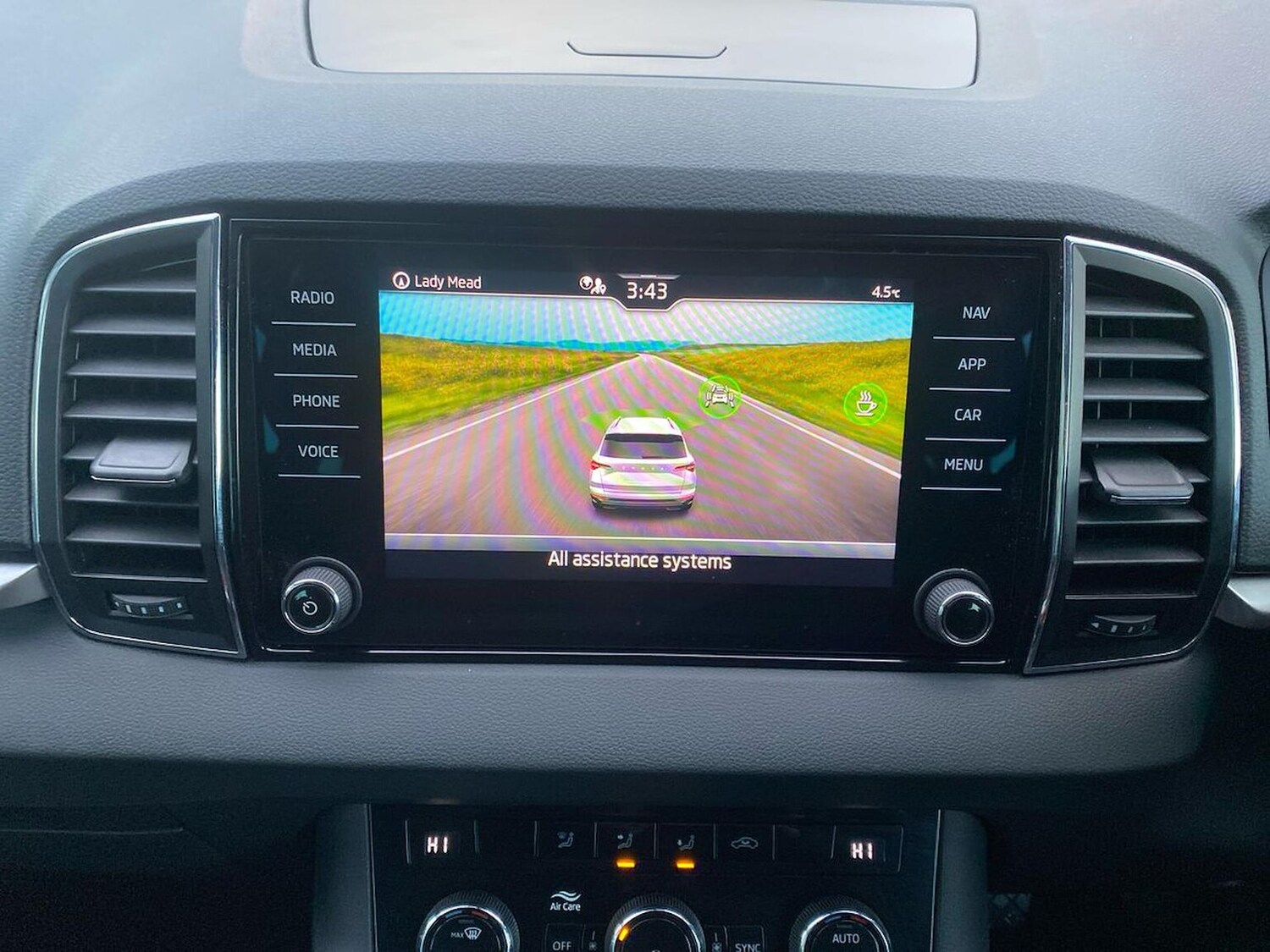 Used Skoda Karoq 2023 for sale - 76719323: Photo 24