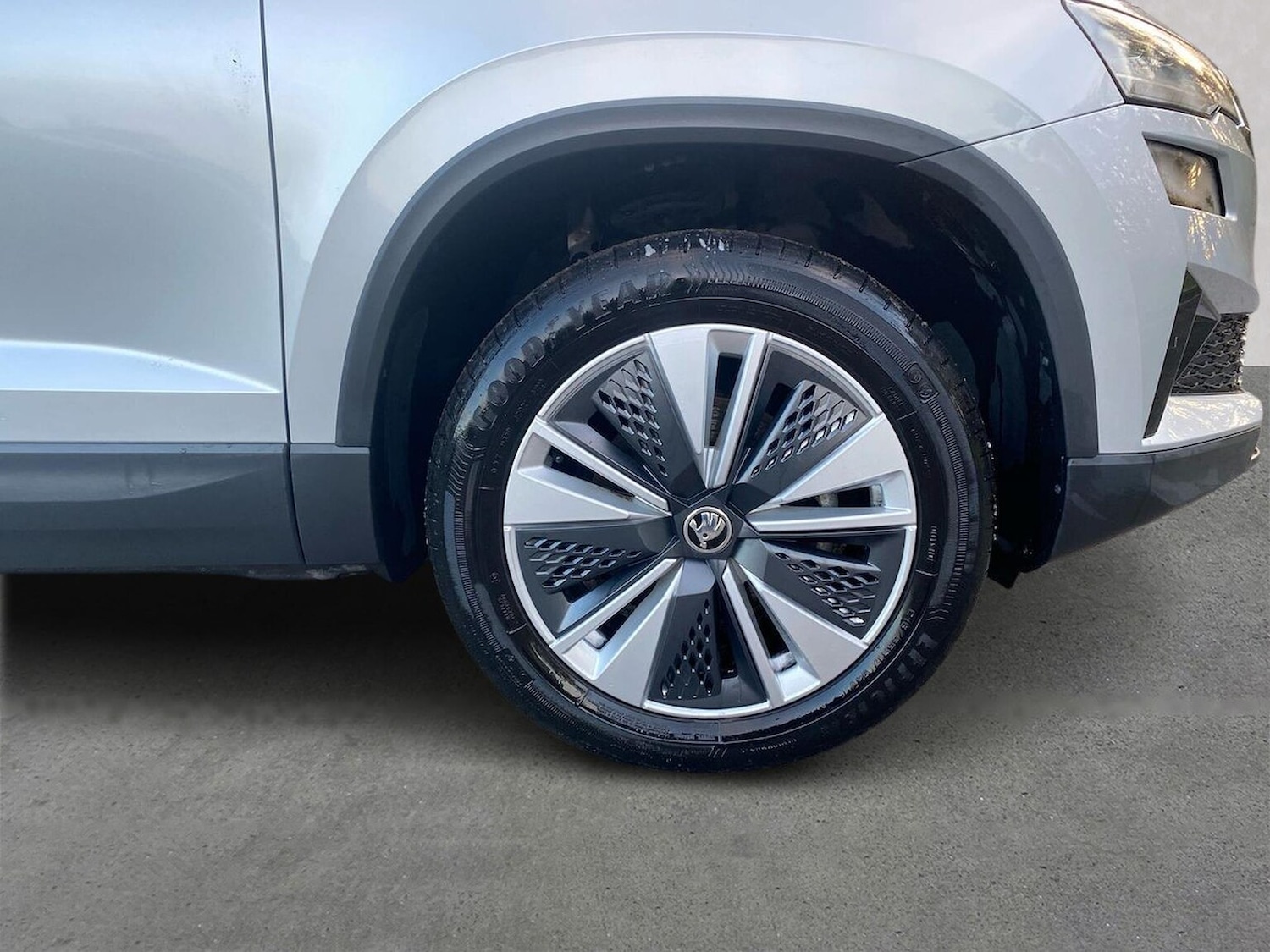 Used Skoda Karoq 2023 for sale - 76719323: Photo 6