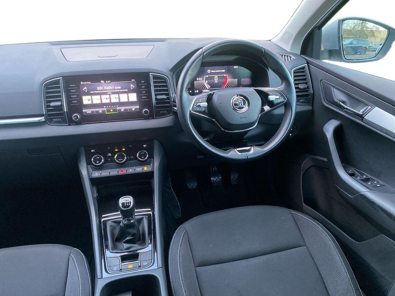 Used Skoda Karoq 2023 for sale - 76719323: Photo 9