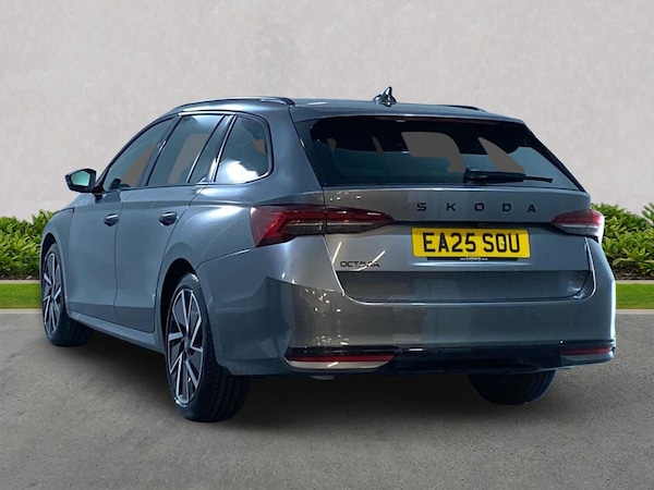 Used Skoda Octavia 2025 for sale - 76273536: Photo 2