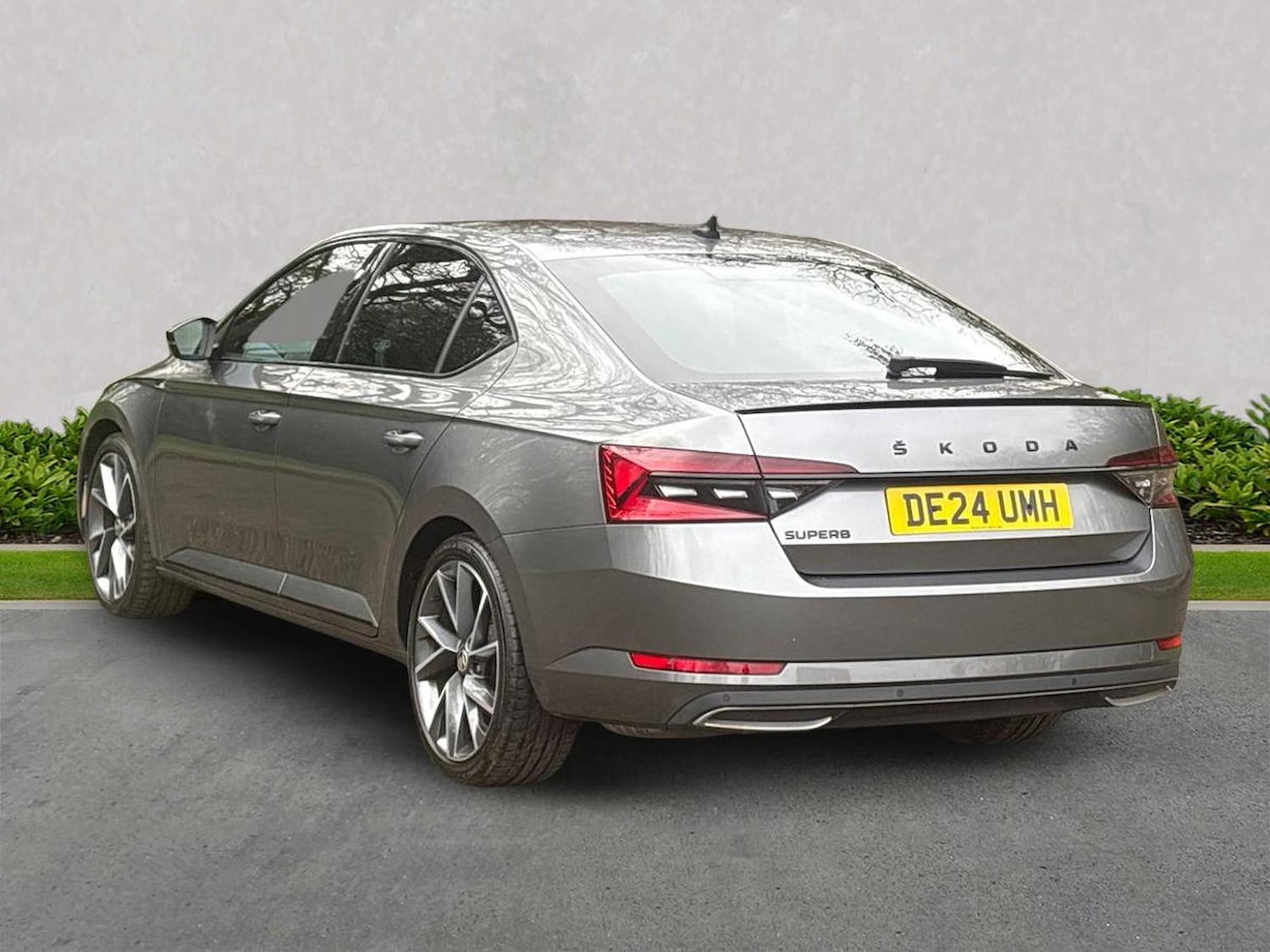 Used Skoda Superb 2024 for sale - 78194578: Photo 2