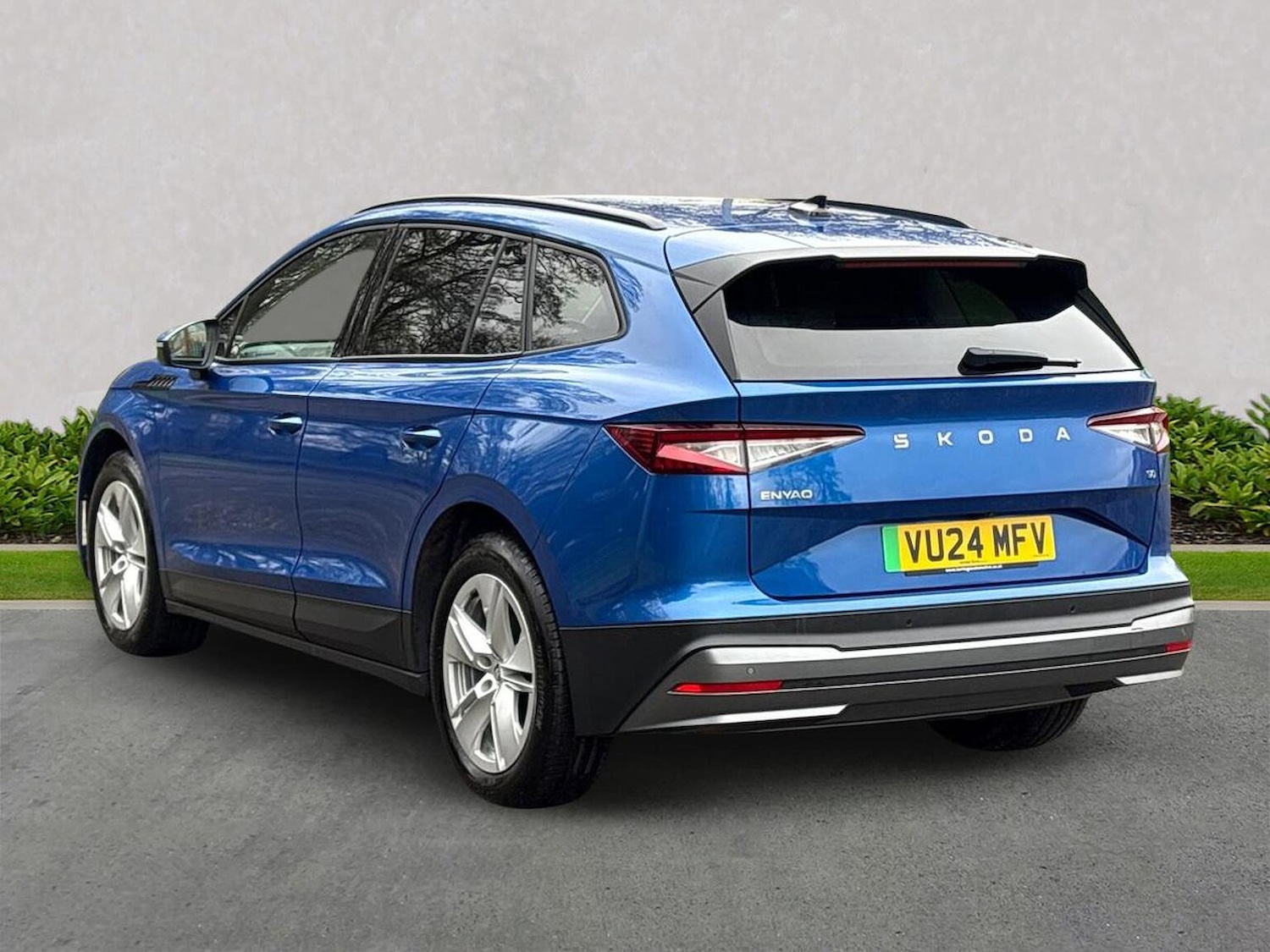 Used Skoda Enyaq 2024 for sale - 78106321: Photo 2