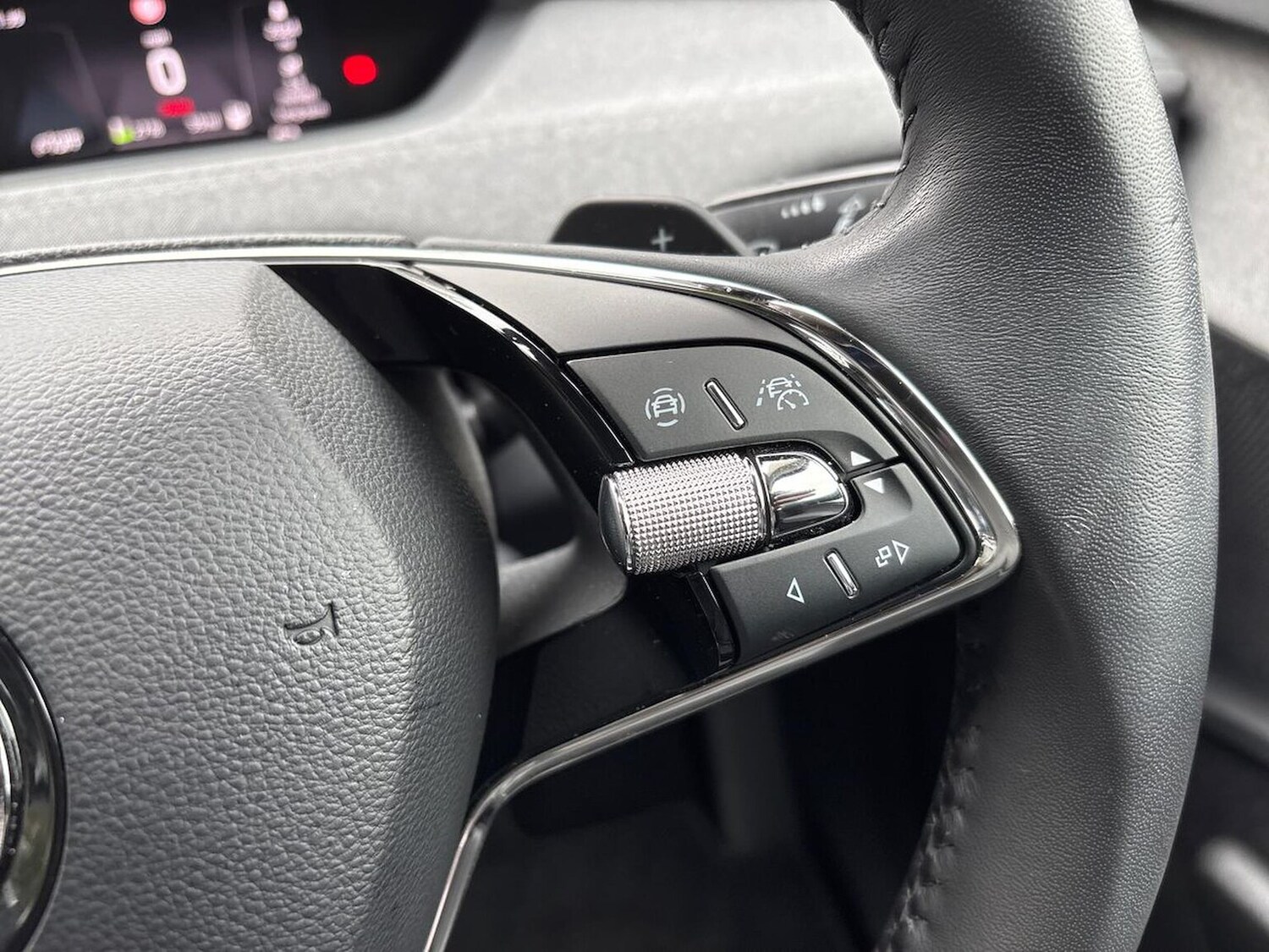 Used Skoda Enyaq 2024 for sale - 78106321: Photo 27