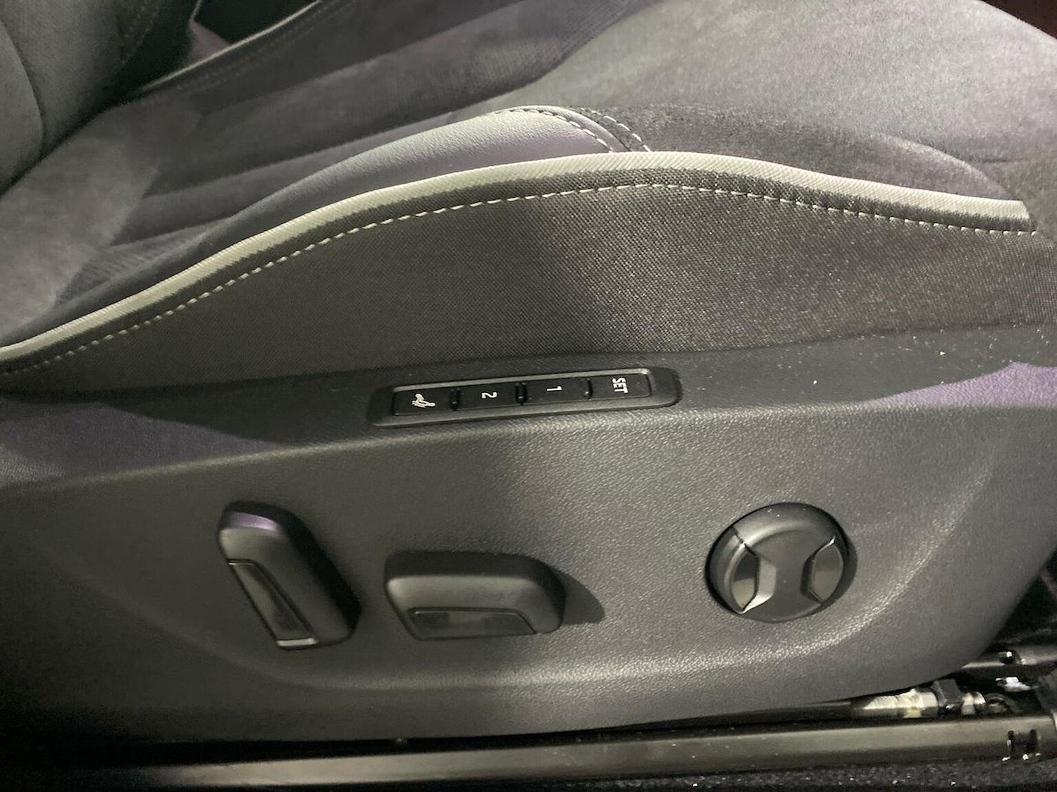 Used Skoda Enyaq 2025 for sale - 76791828: Photo 30