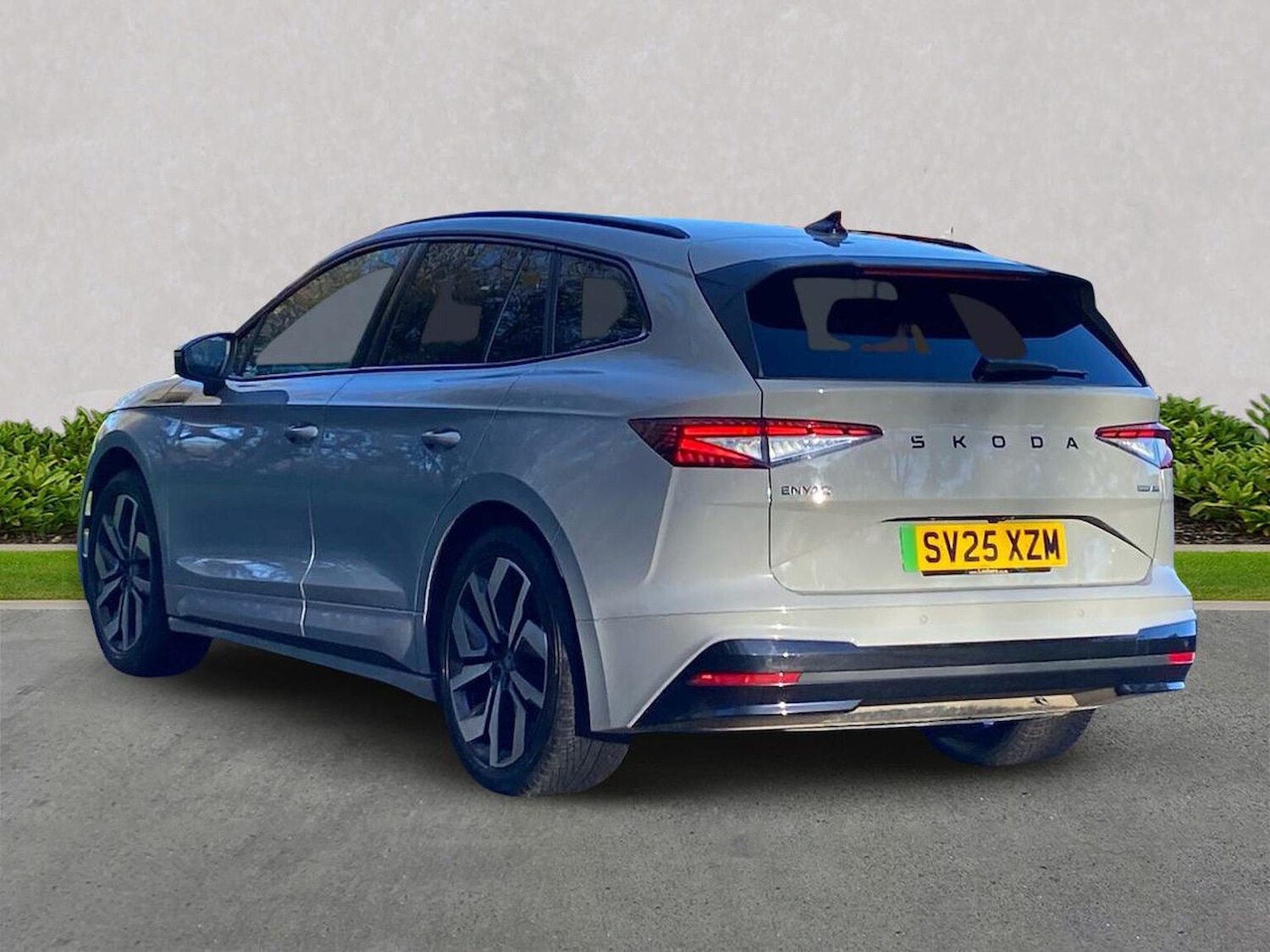 Used Skoda Enyaq 2025 for sale - 78026183: Photo 2