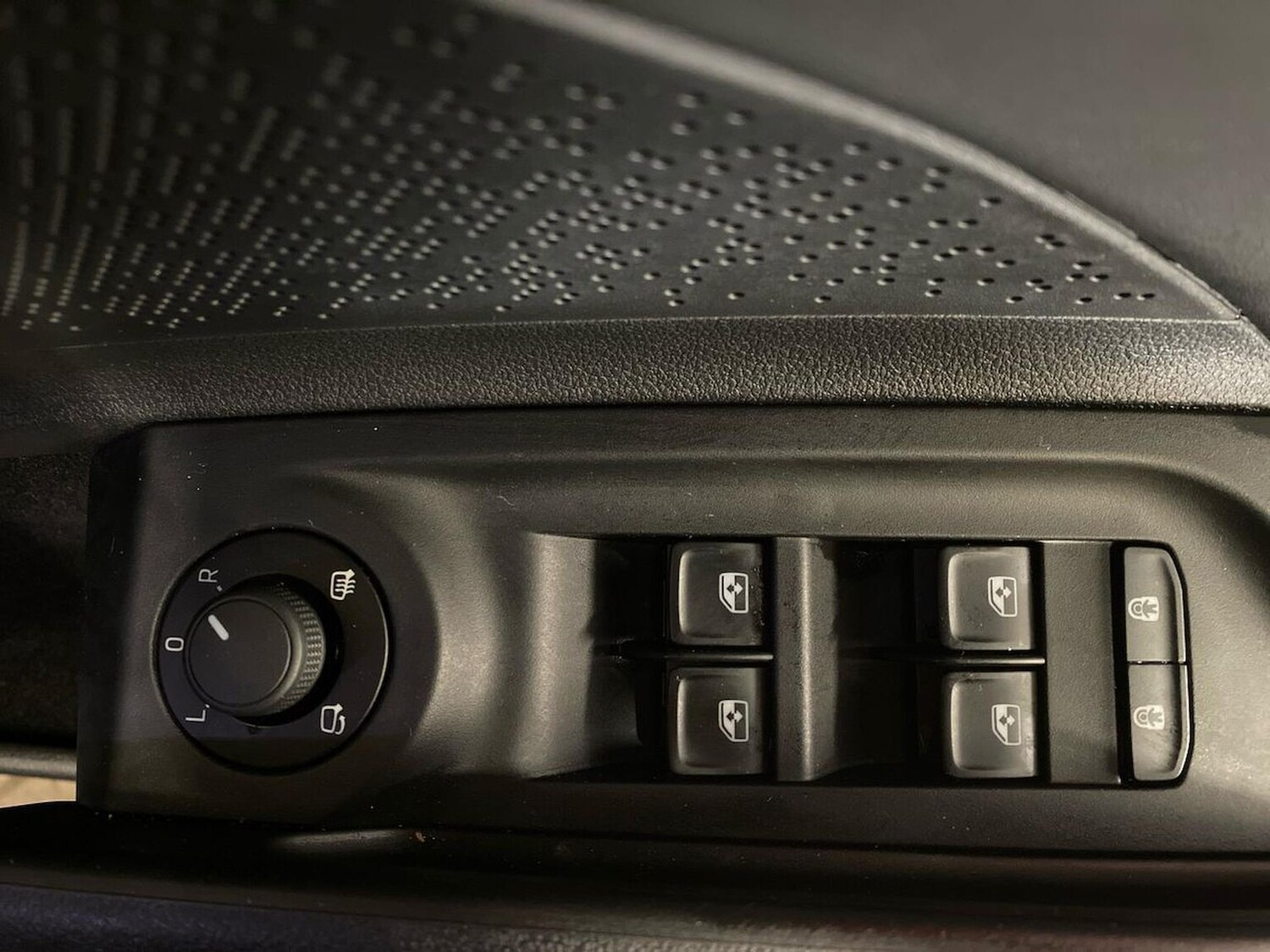 Used Skoda Enyaq 2025 for sale - 78026183: Photo 42