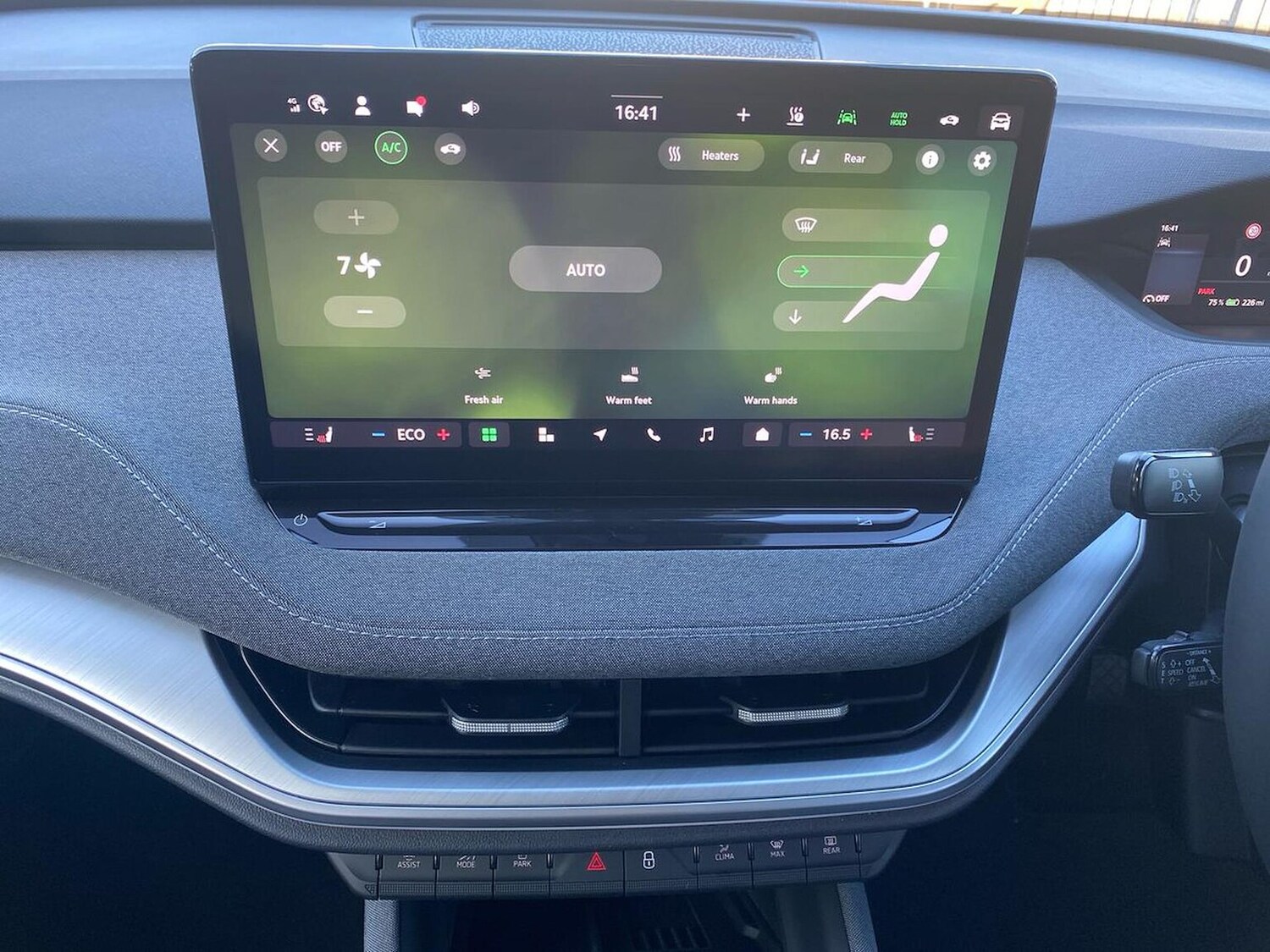 Used Skoda Enyaq 2025 for sale - 76127136: Photo 12