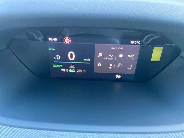 Used Skoda Enyaq 2025 for sale - 76127136: Photo 12