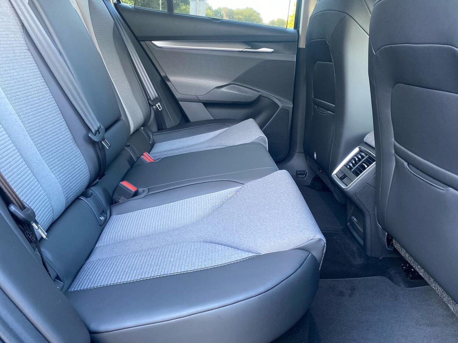 Used Skoda Enyaq 2025 for sale - 76127136: Photo 16