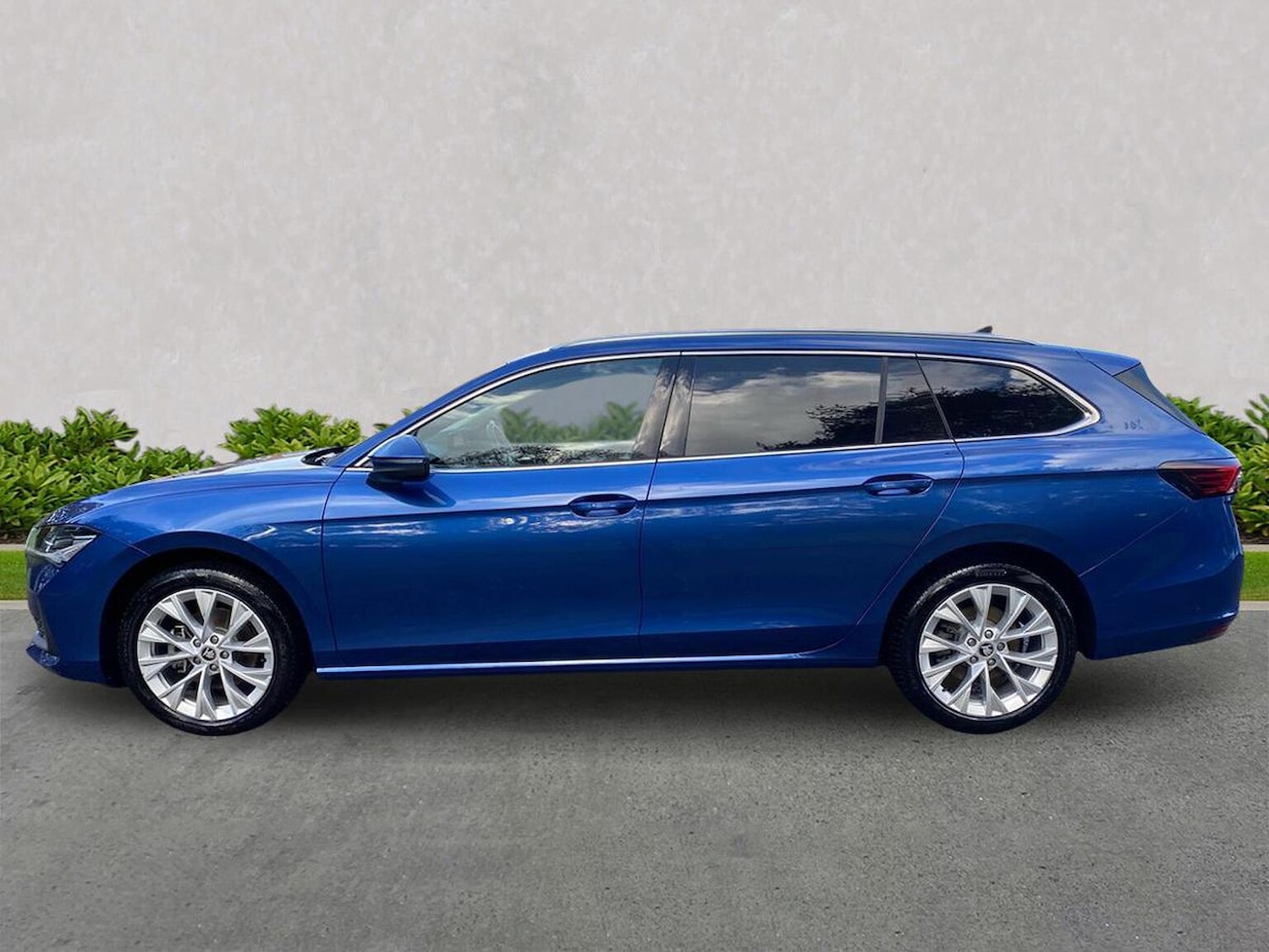 Used Skoda Superb 2025 for sale - 76566520: Photo 19