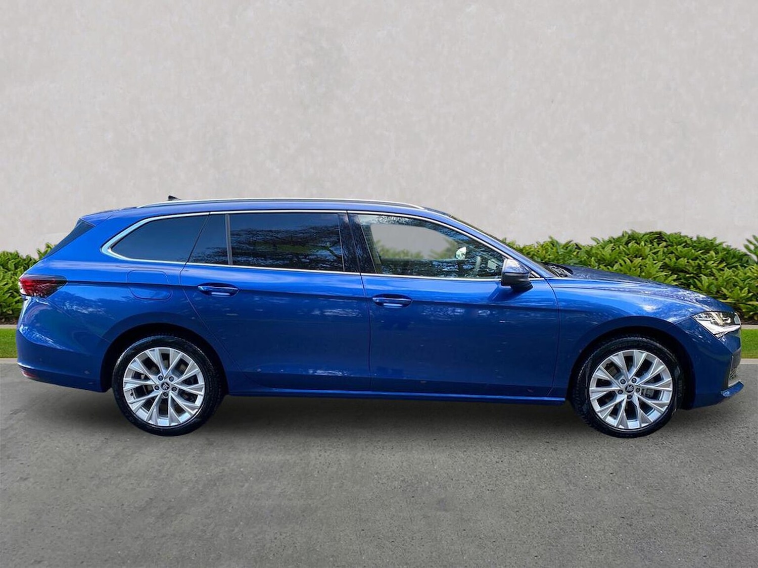 Used Skoda Superb 2025 for sale - 76566520: Photo 3