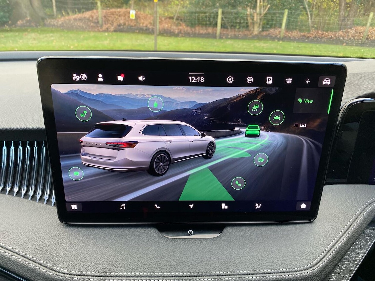 Used Skoda Superb 2025 for sale - 76566520: Photo 35