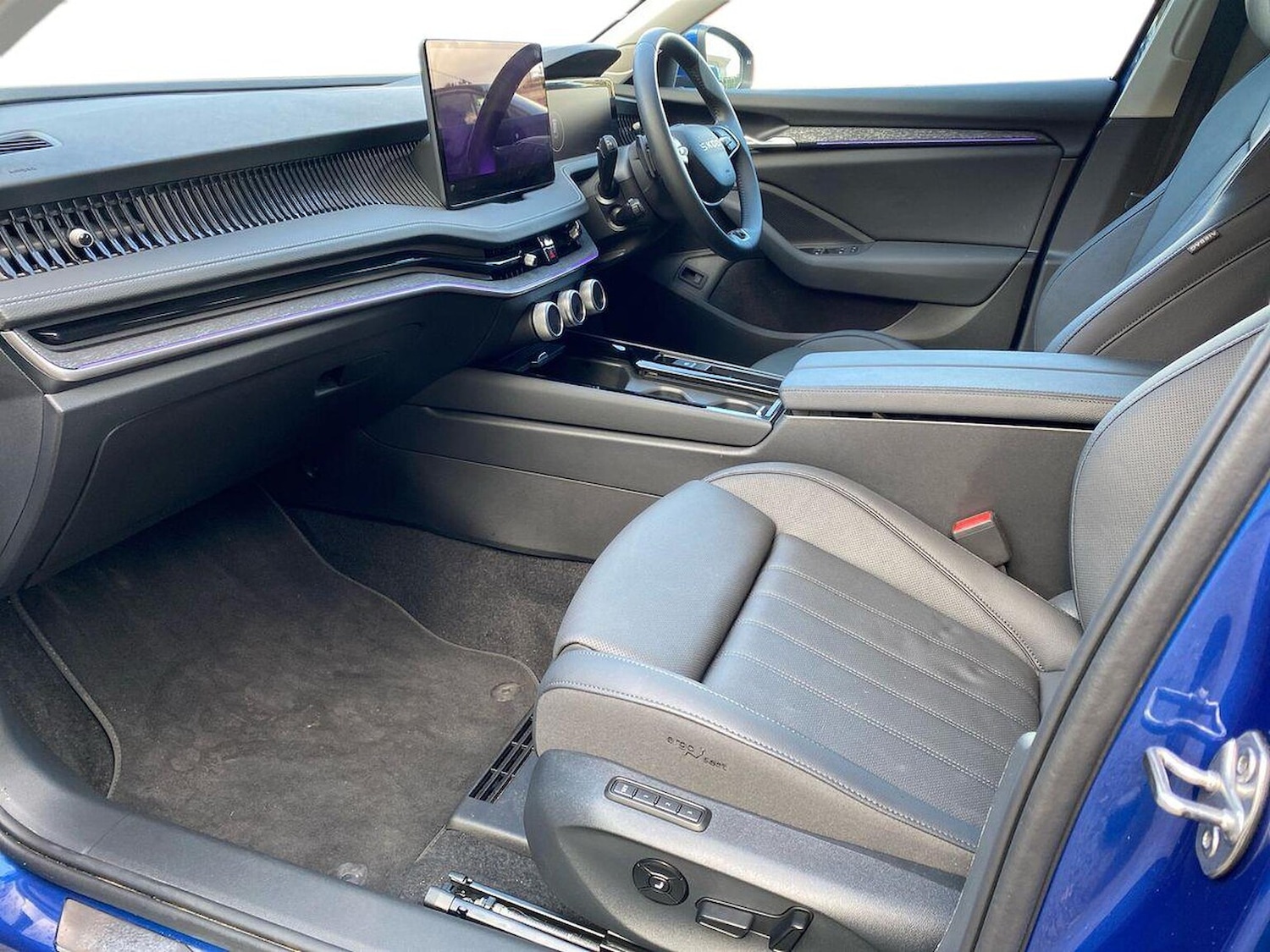 Used Skoda Superb 2025 for sale - 76566520: Photo 7