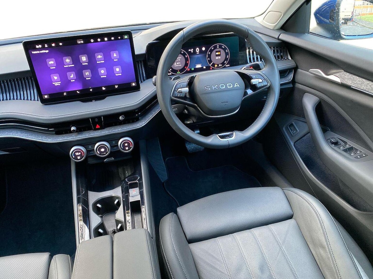 Used Skoda Superb 2025 for sale - 76566520: Photo 9