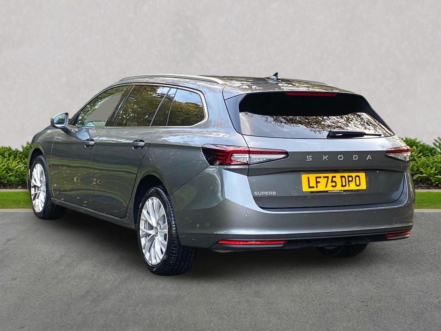 Used Skoda Superb 2025 for sale - 76566510: Photo 2