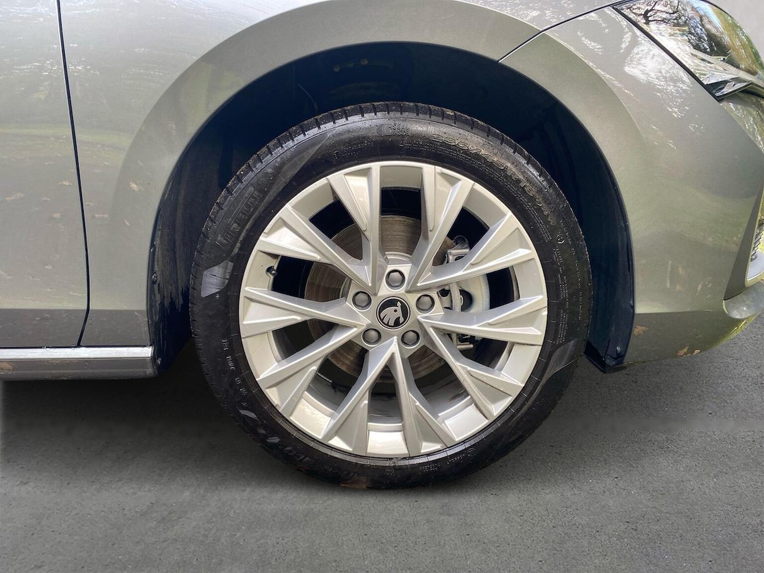 Used Skoda Superb 2025 for sale - 76566510: Photo 6