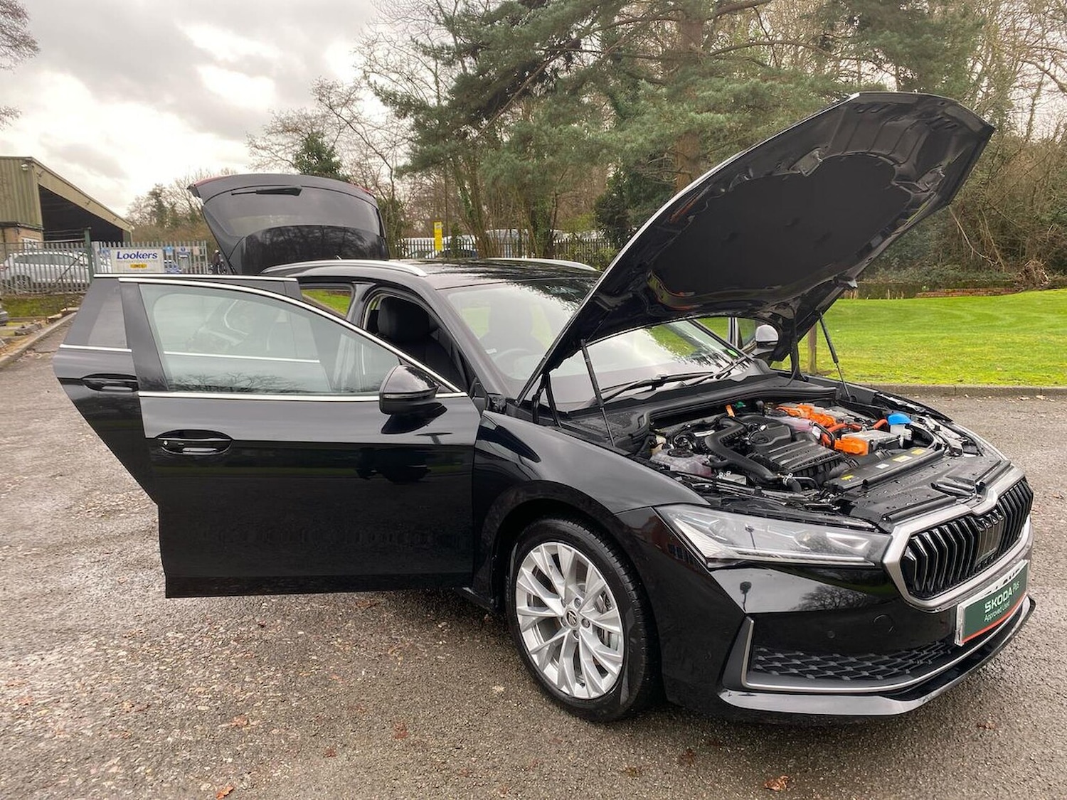 Used Skoda Superb 2025 for sale - 76968985: Photo 41