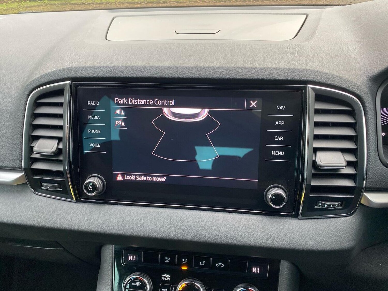 Used Skoda Karoq 2022 for sale - 76848751: Photo 22