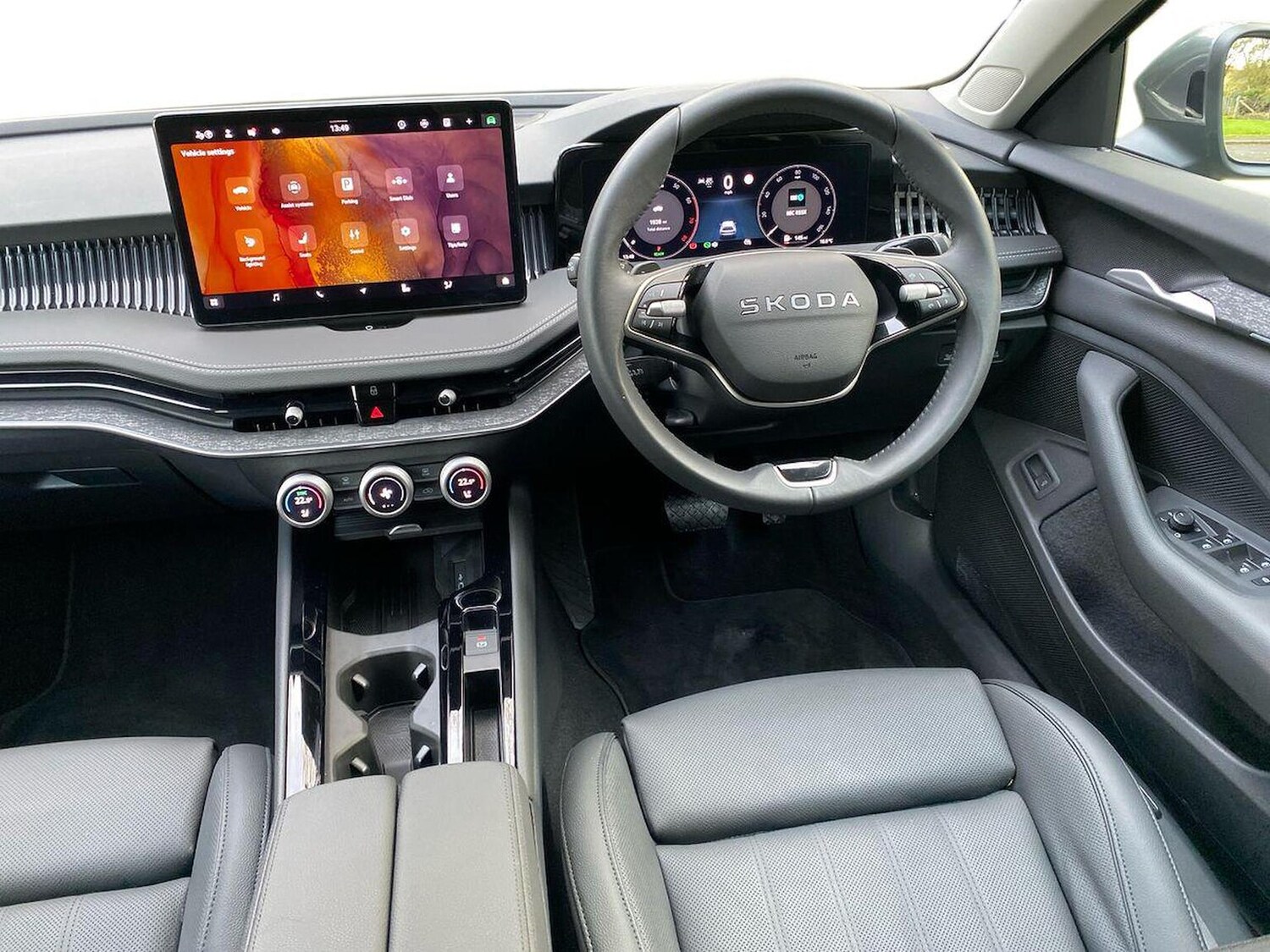 Used Skoda Superb 2025 for sale - 77487371: Photo 10