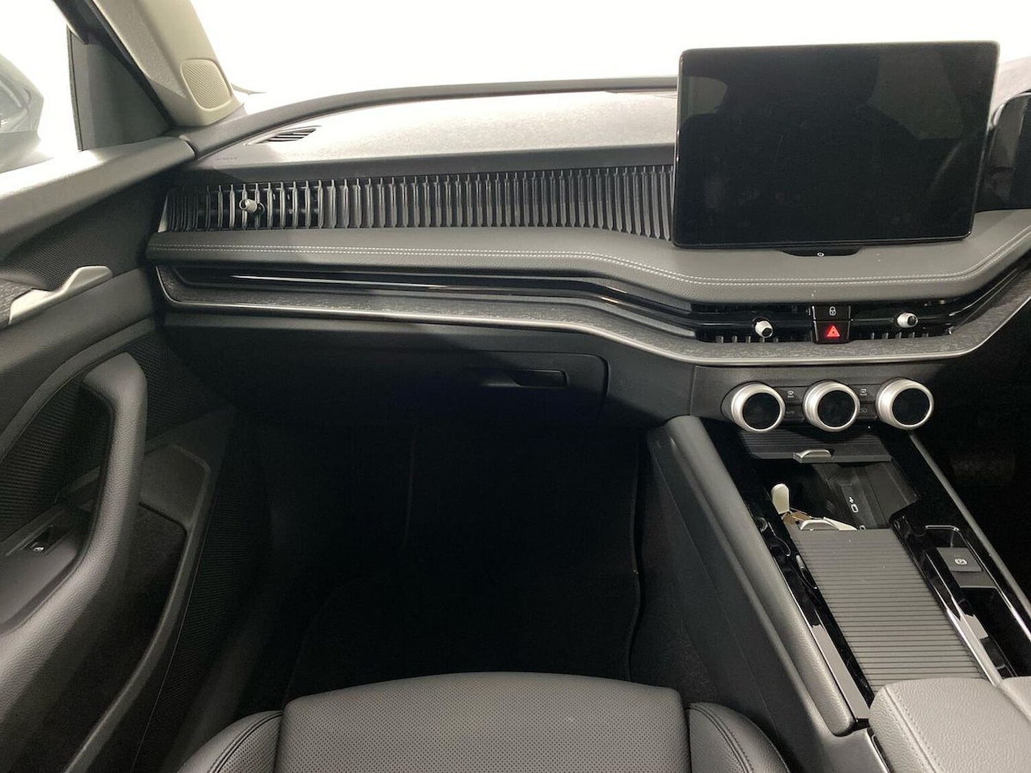 Used Skoda Superb 2025 for sale - 76212076: Photo 15