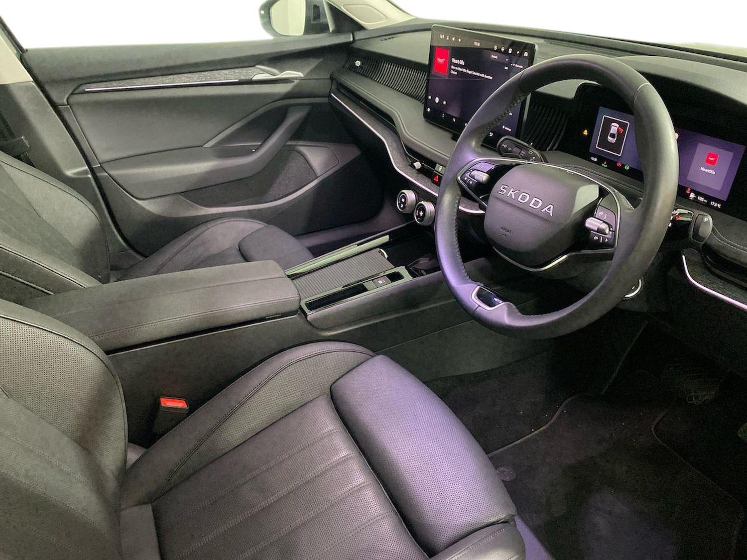 Used Skoda Superb 2025 for sale - 76212076: Photo 17