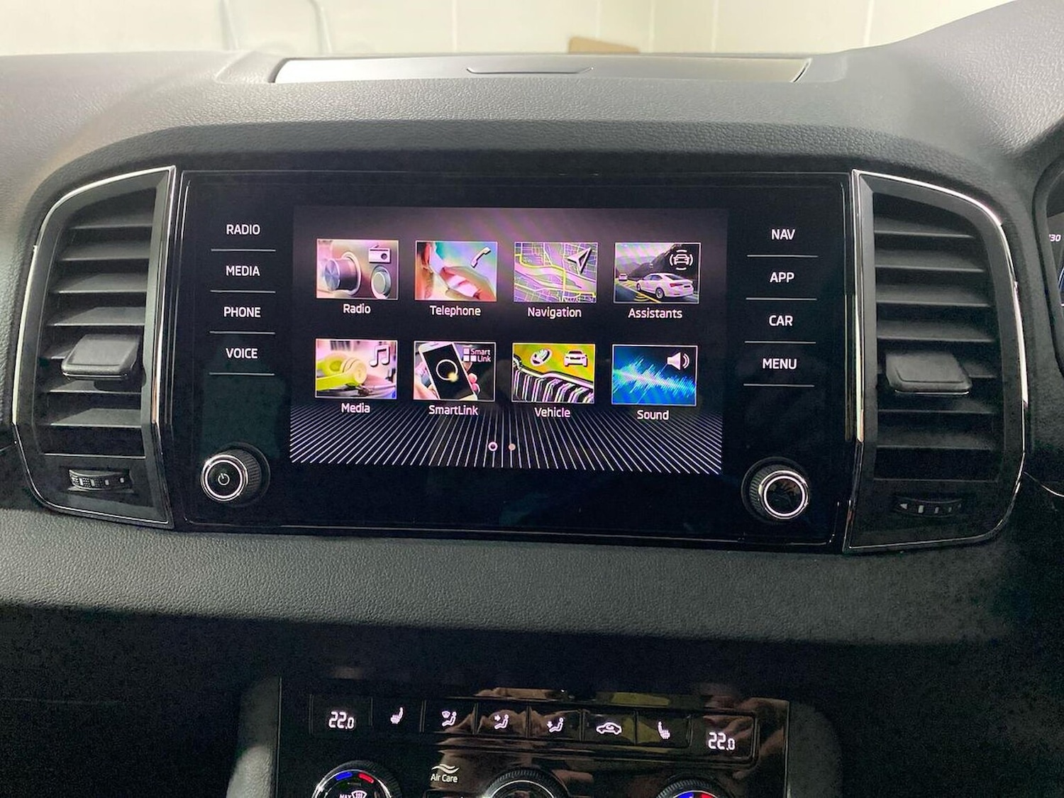 Used Skoda Karoq 2024 for sale - 76273539: Photo 12