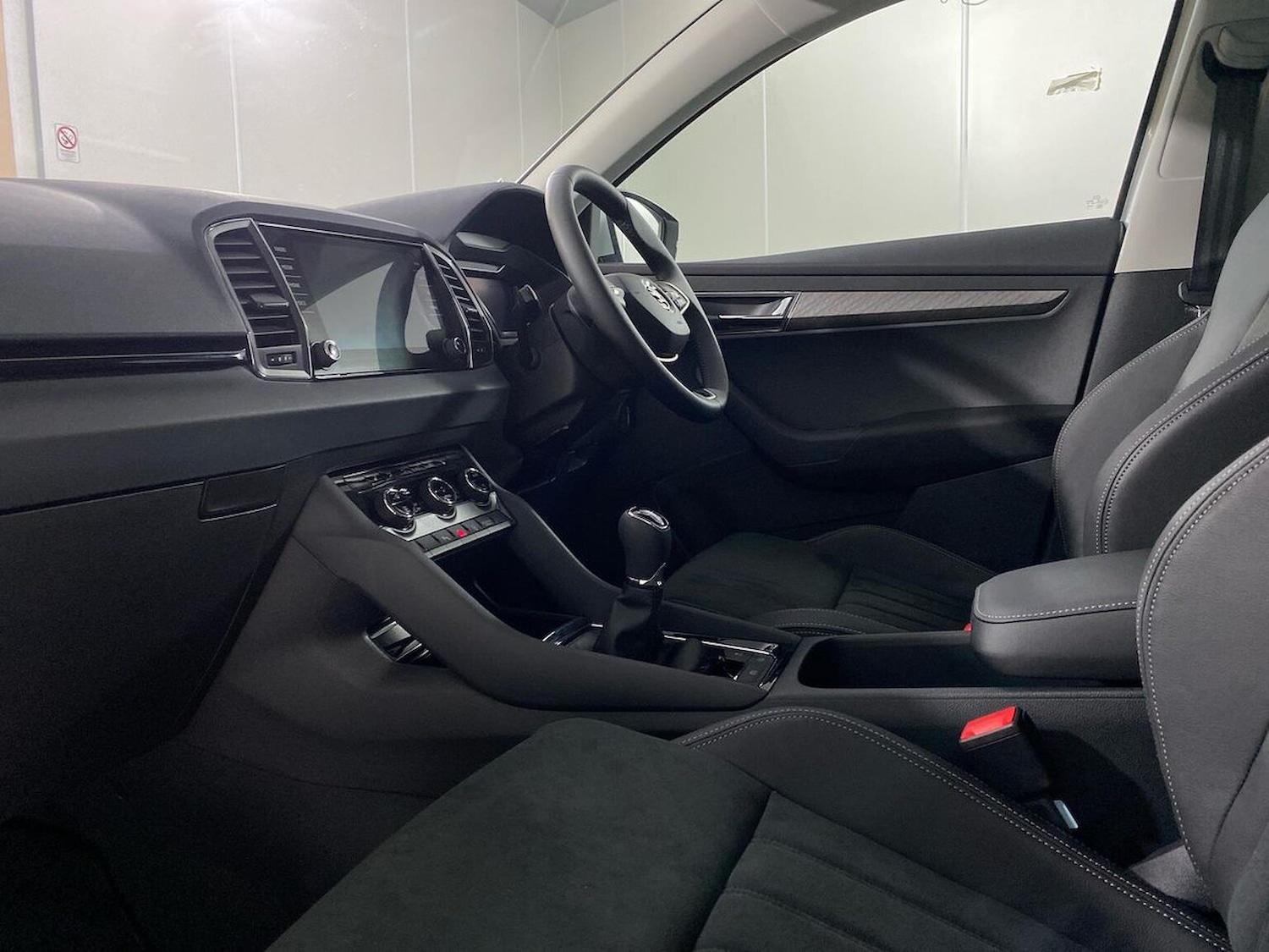 Used Skoda Karoq 2024 for sale - 76273539: Photo 8