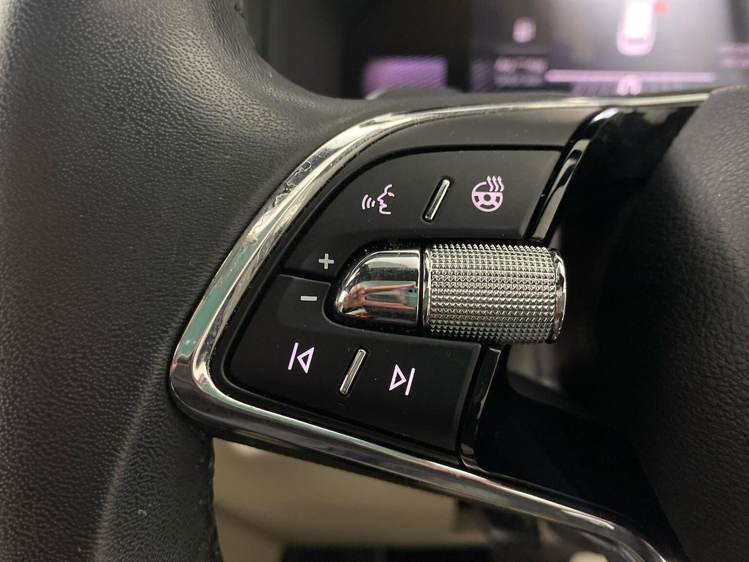 Used Skoda Karoq 2023 for sale - 76300815: Photo 28