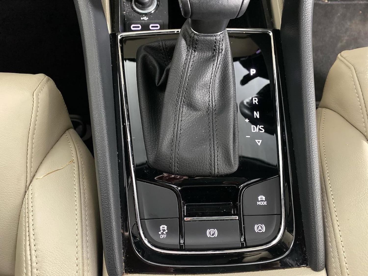 Used Skoda Karoq 2023 for sale - 76300815: Photo 42