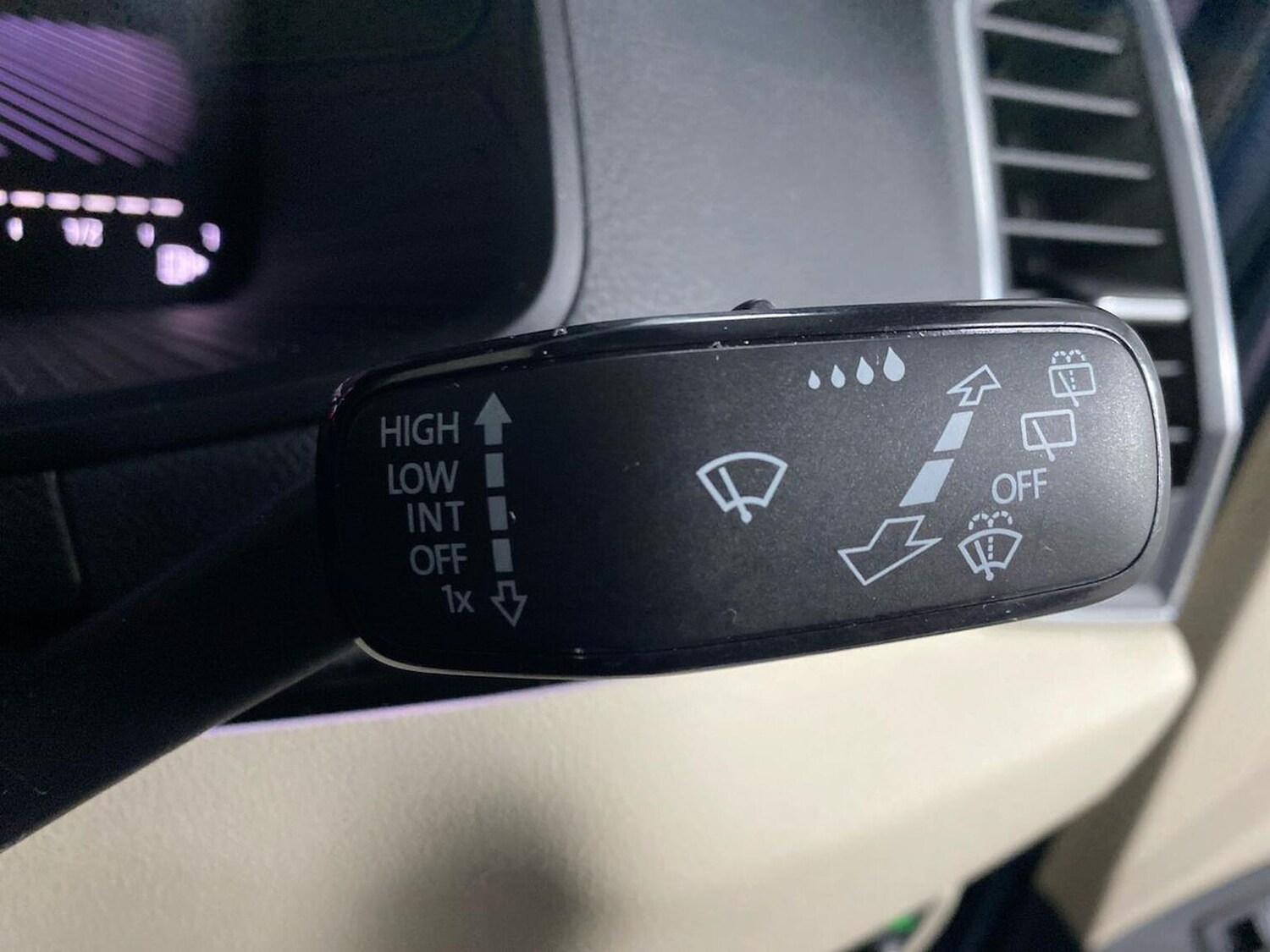 Used Skoda Karoq 2023 for sale - 76300815: Photo 46