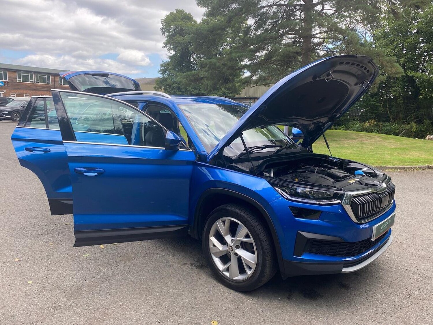 Vehicle 33