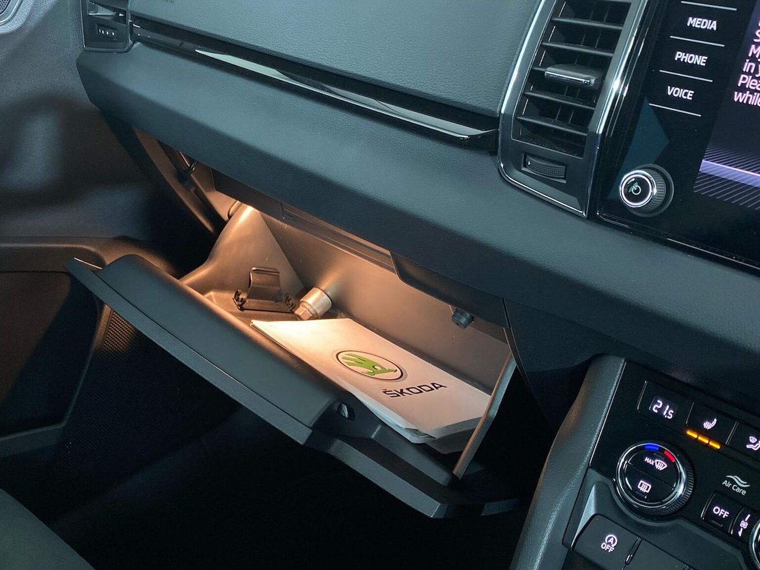 Used Skoda Karoq 2023 for sale - 76791854: Photo 31