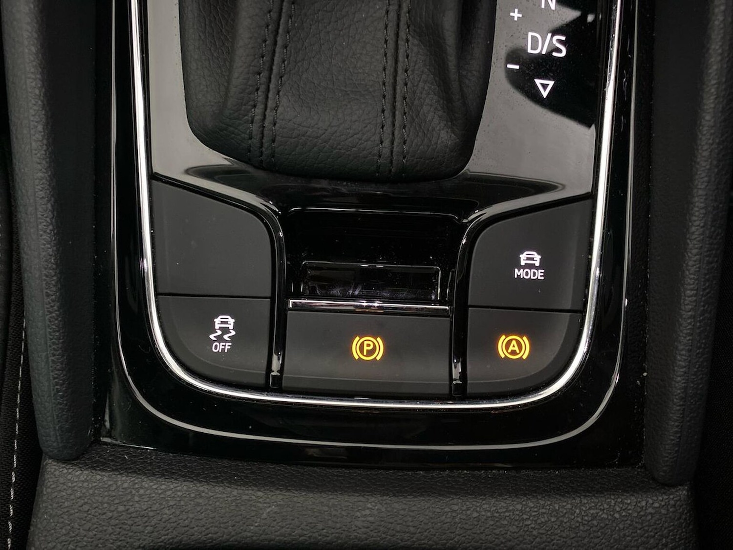 Used Skoda Karoq 2023 for sale - 76791854: Photo 41