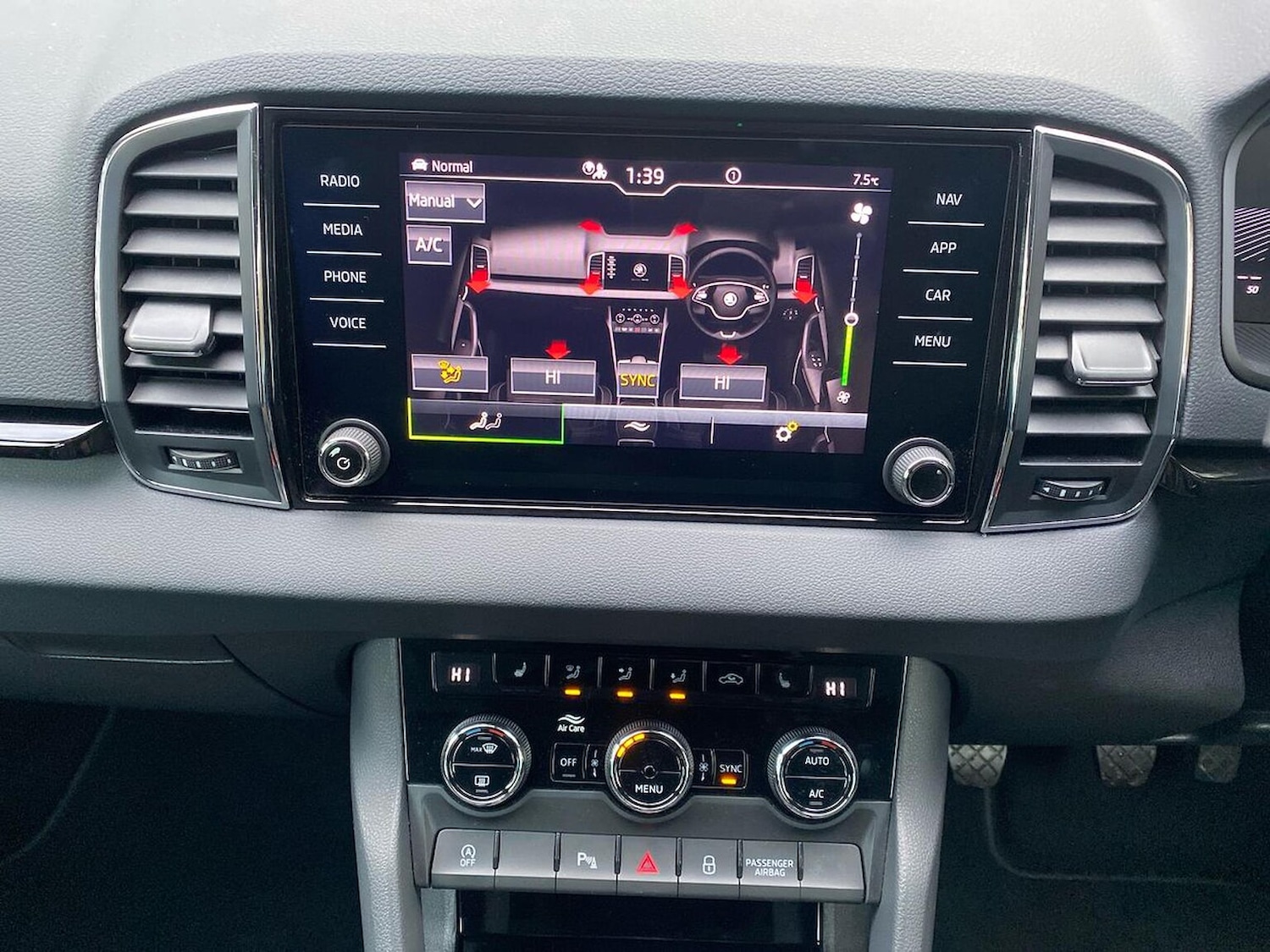 Used Skoda Karoq 2023 for sale - 76845262: Photo 12