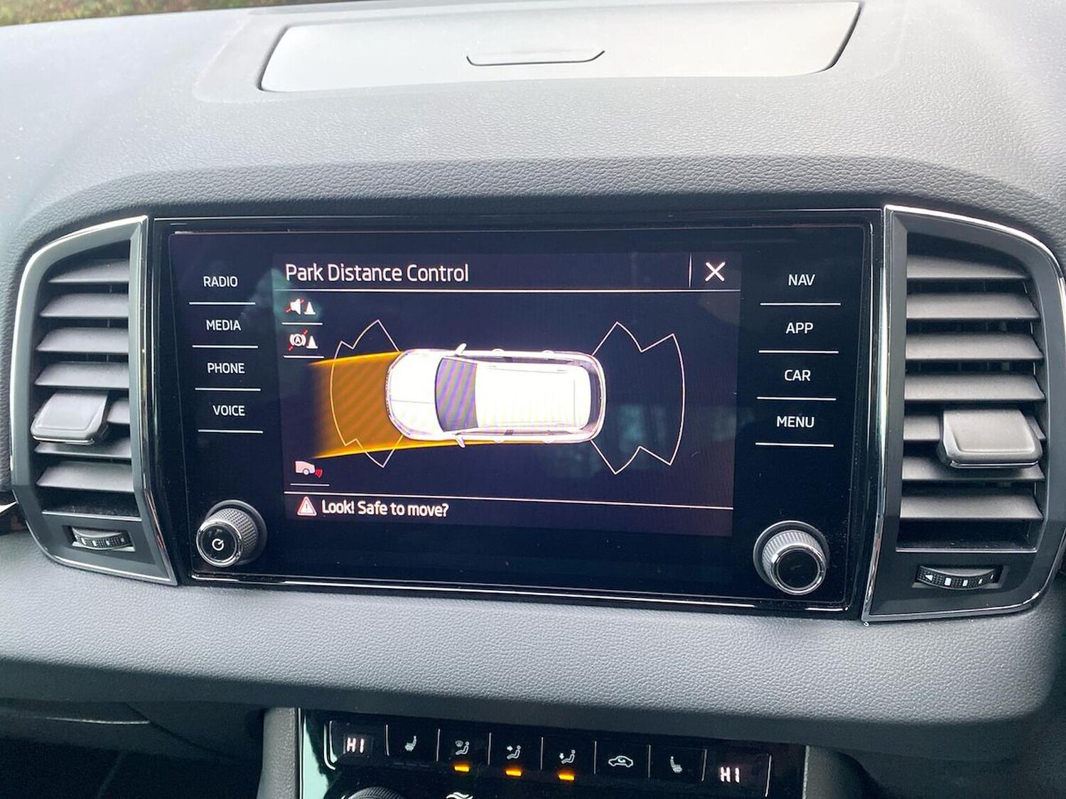 Used Skoda Karoq 2023 for sale - 76845262: Photo 33